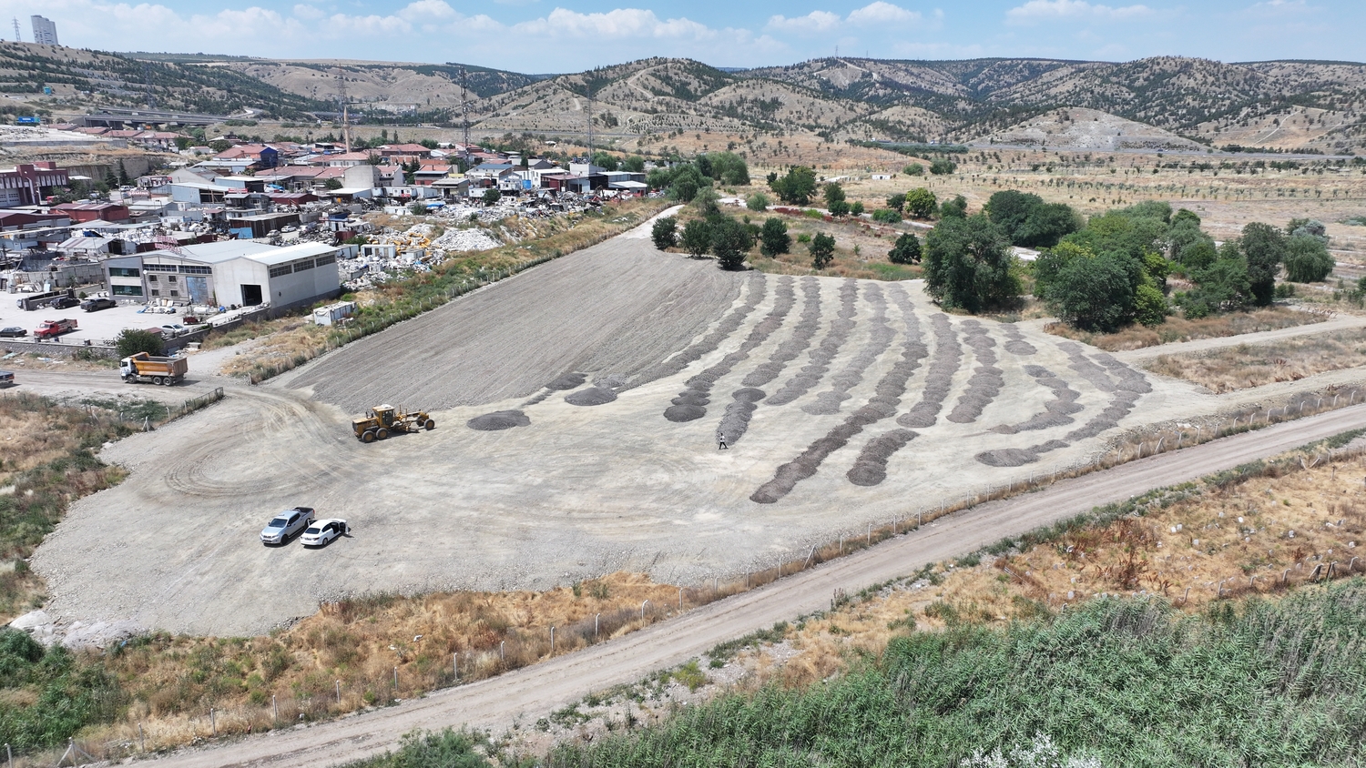 YILLARIN SORUNU ÇÖZÜLÜYOR: GÖLBAŞI'NDA BİRİNCİ TIR PARKI TAMAMLANDI