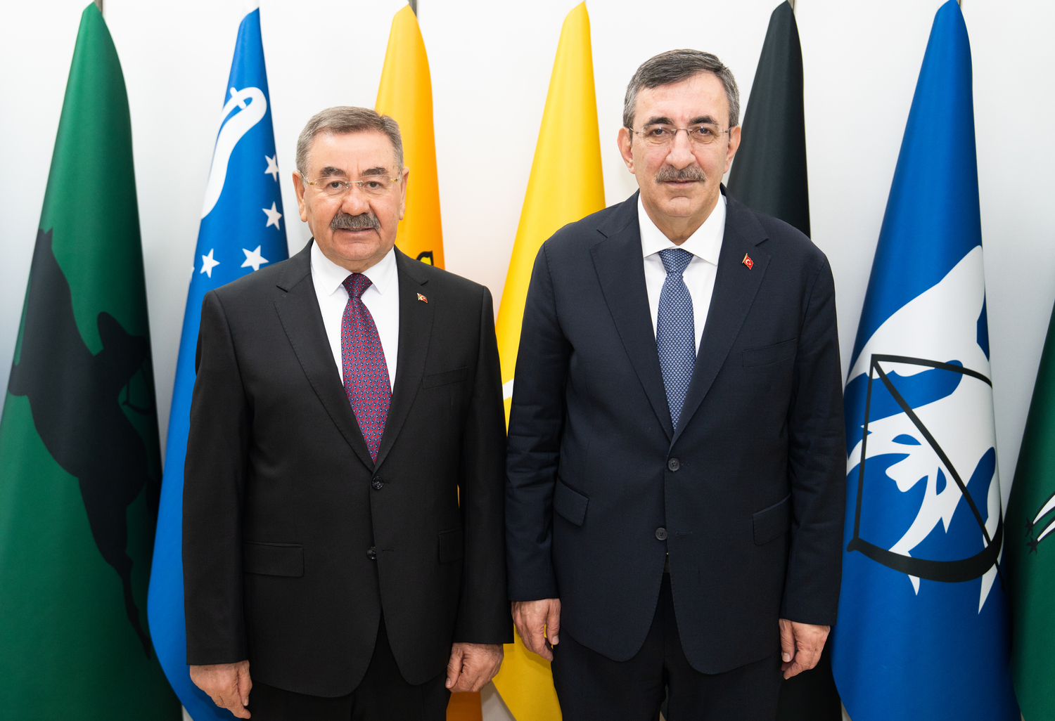 CUMHURBAŞKANI YARDIMCISI CEVDET YILMAZ’DAN GÖLBAŞI BELEDİYESİNE ZİYARET